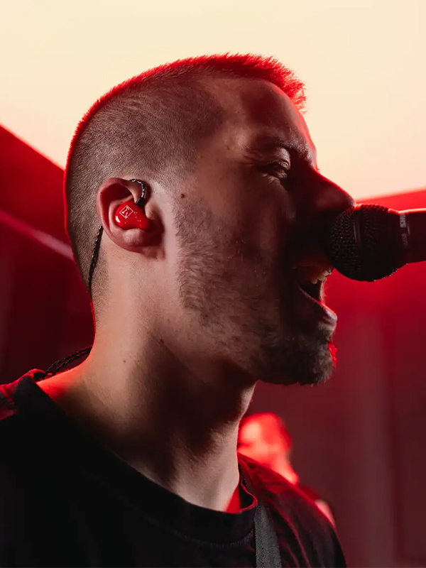 In-ear monitors voor muzikanten, DJ's en producers home block